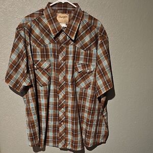 Wrangler Men's Brown and Blue Plaid Shirt